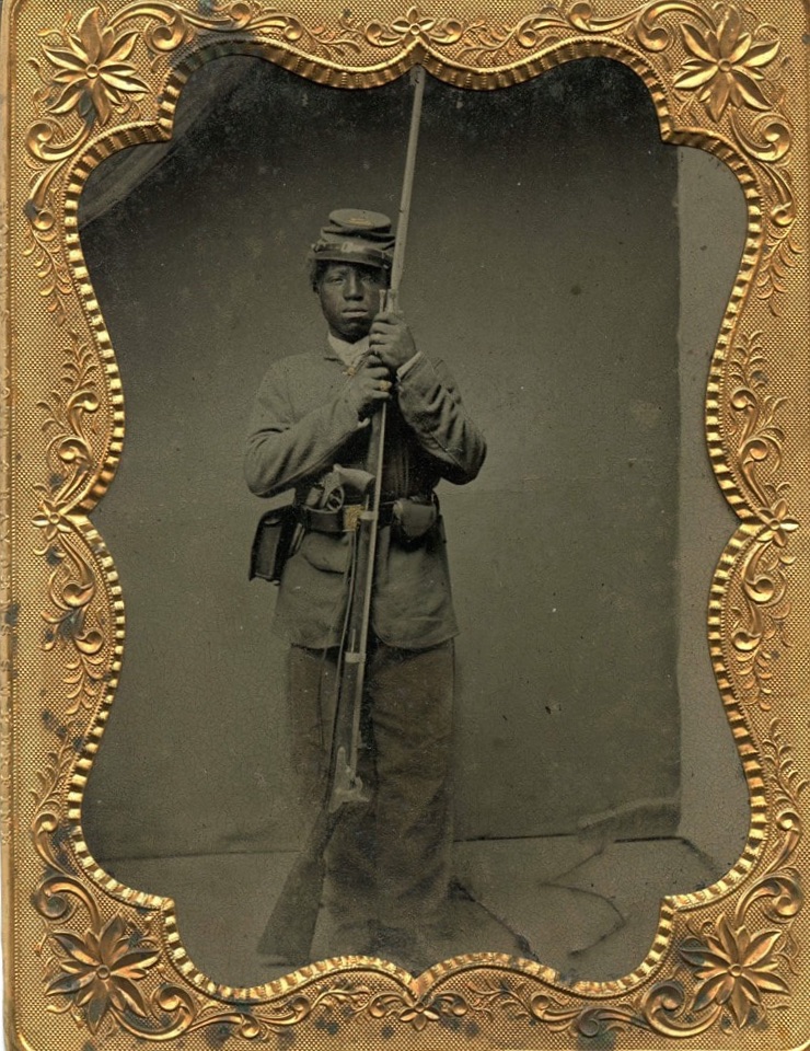 Unidentified African American soldier holding a Springfield musket and bayonet. https://app.researcharsenal.com/imageSingleView/14795